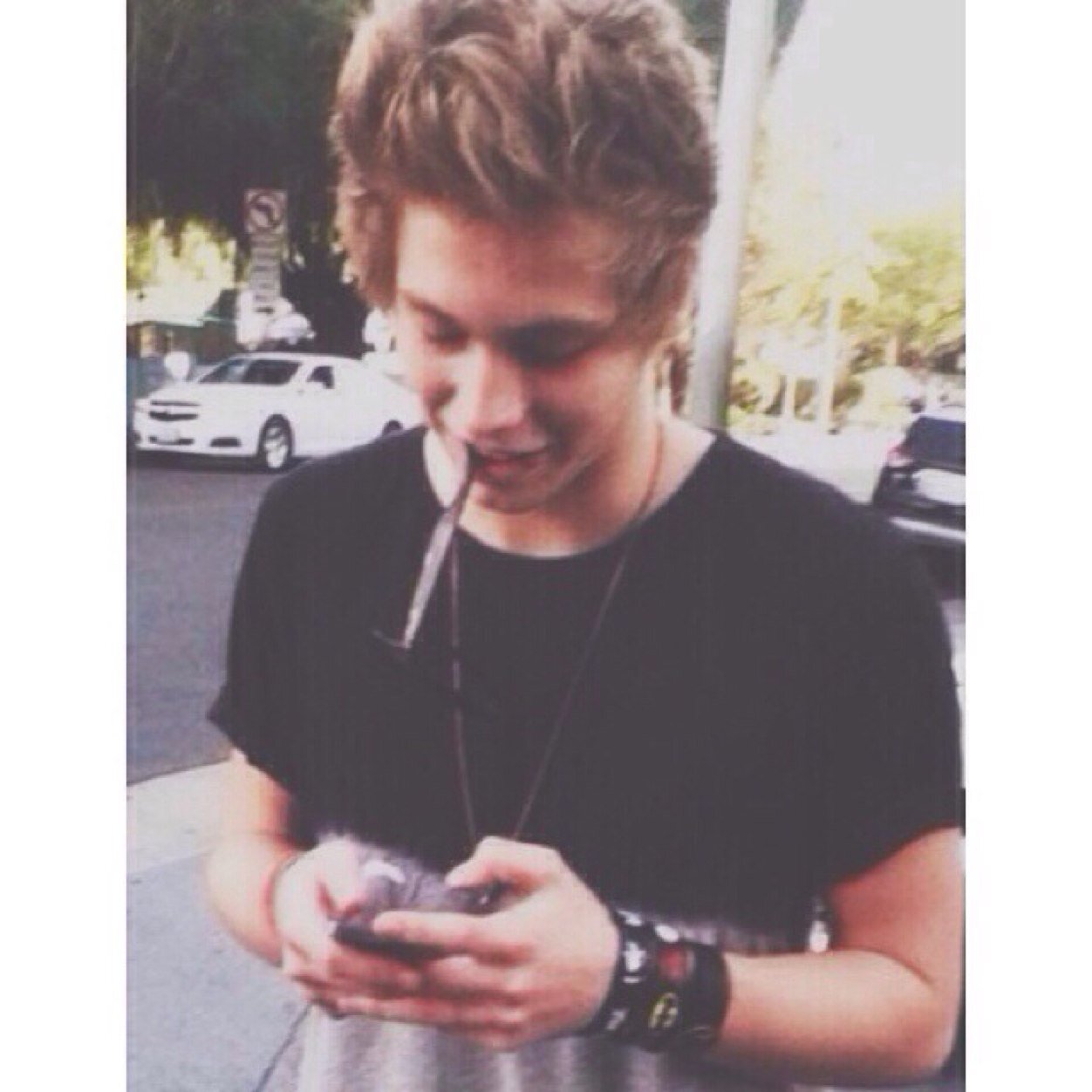 Luke will find you and follow you, he loves you and when he sees you'll tweets it'll make him smile and I cant wait to congratulate you:) --@styleslaurinah