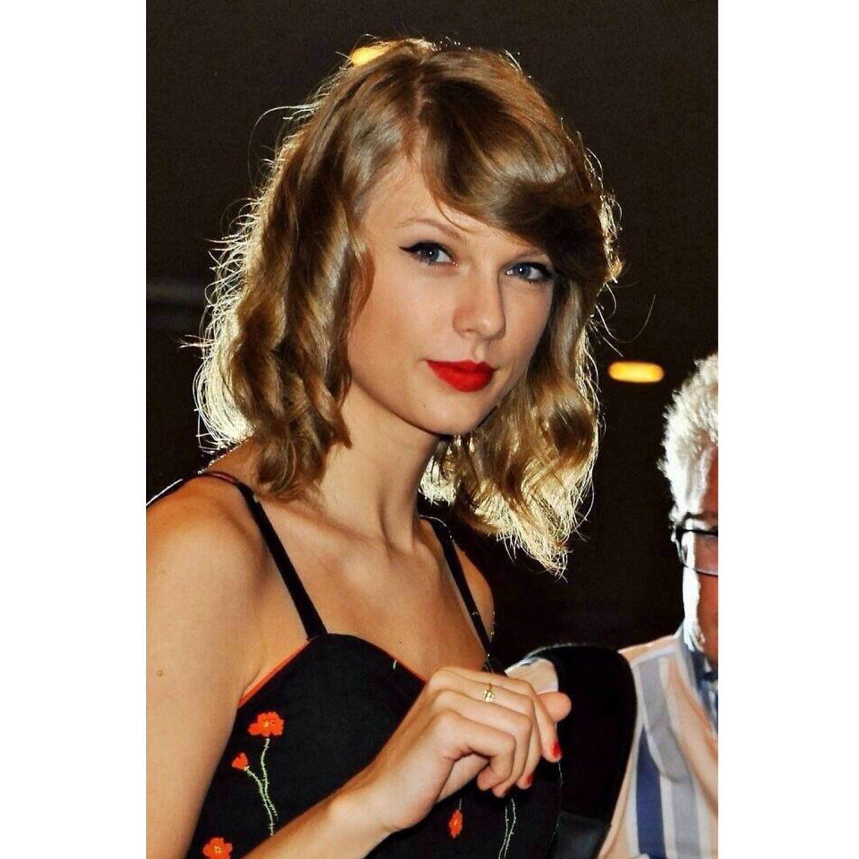 I just love taylor swift.