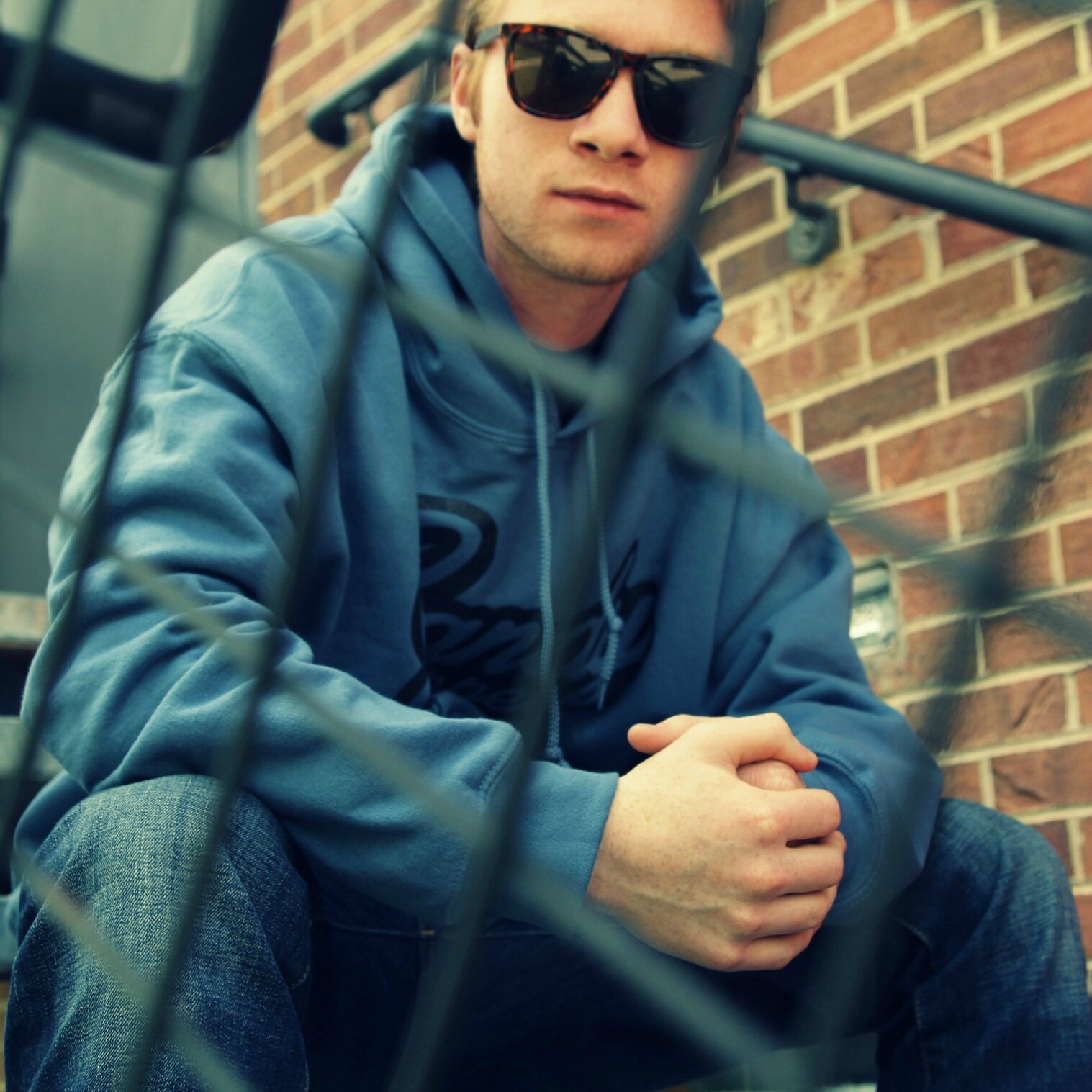 Colorado || Rapper || Management: cnaus9@gmail.com Download the new EP for FREE: http://t.co/fukNkfwuys