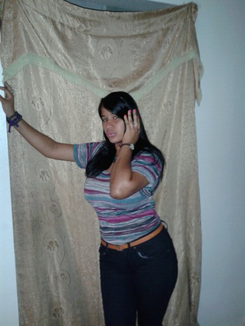 Estar contigo esto es lo mejor viver a tu lado a mi meda valor :*