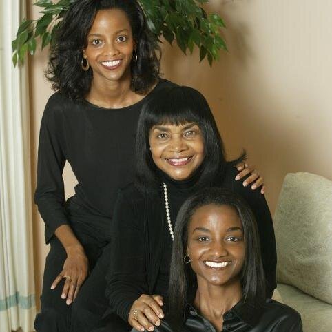 EmmGerri's profile picture. EmmGerri is a skincare company whose signature body cream is based on a 25-year-old family recipe. Instagram: EmmGerri Facebook: EmmGerri