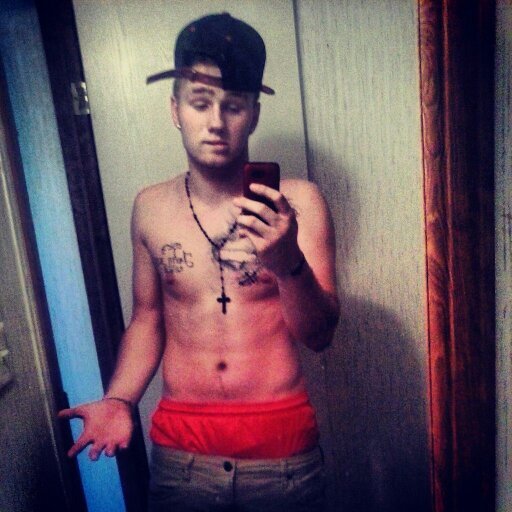 My names Jason and I'm dope as fuck. Freestyle king  #StonerNation. Give ya boy a follow. Single