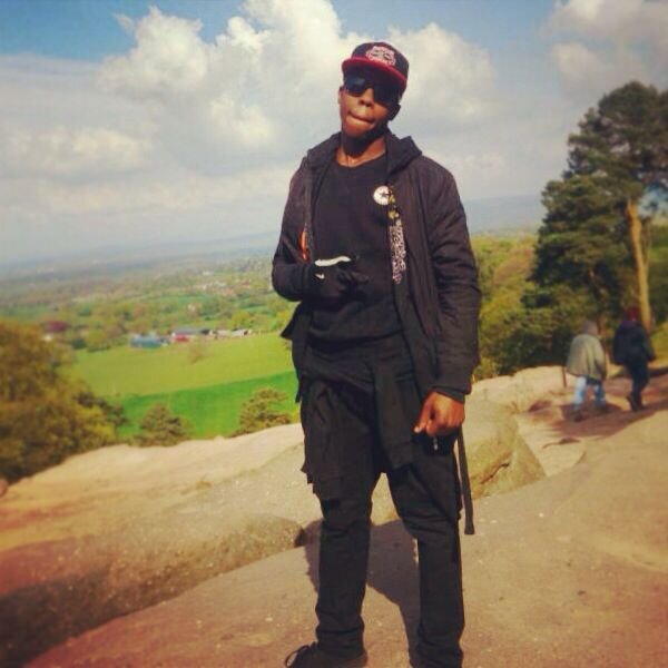 MrAmazingB's profile picture. 