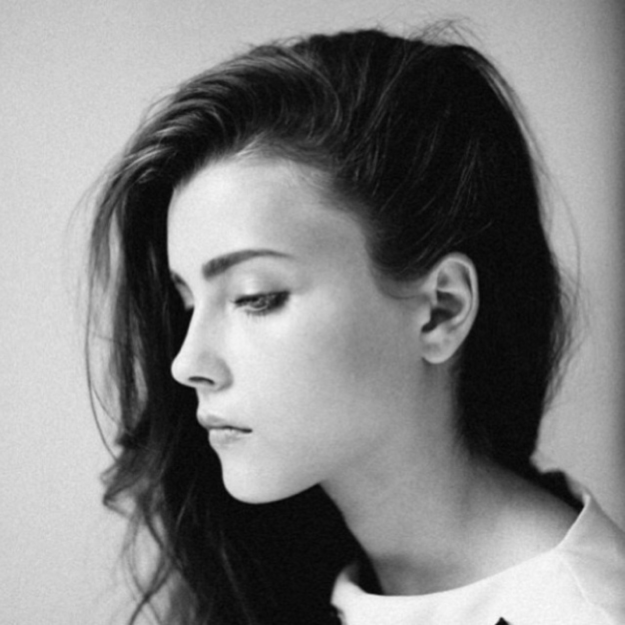 •16 year old Emma Rose•#OC #RP•the darkness hurts, but I never said I didn't love it...•#SingleAndSecretive•#Vampire•