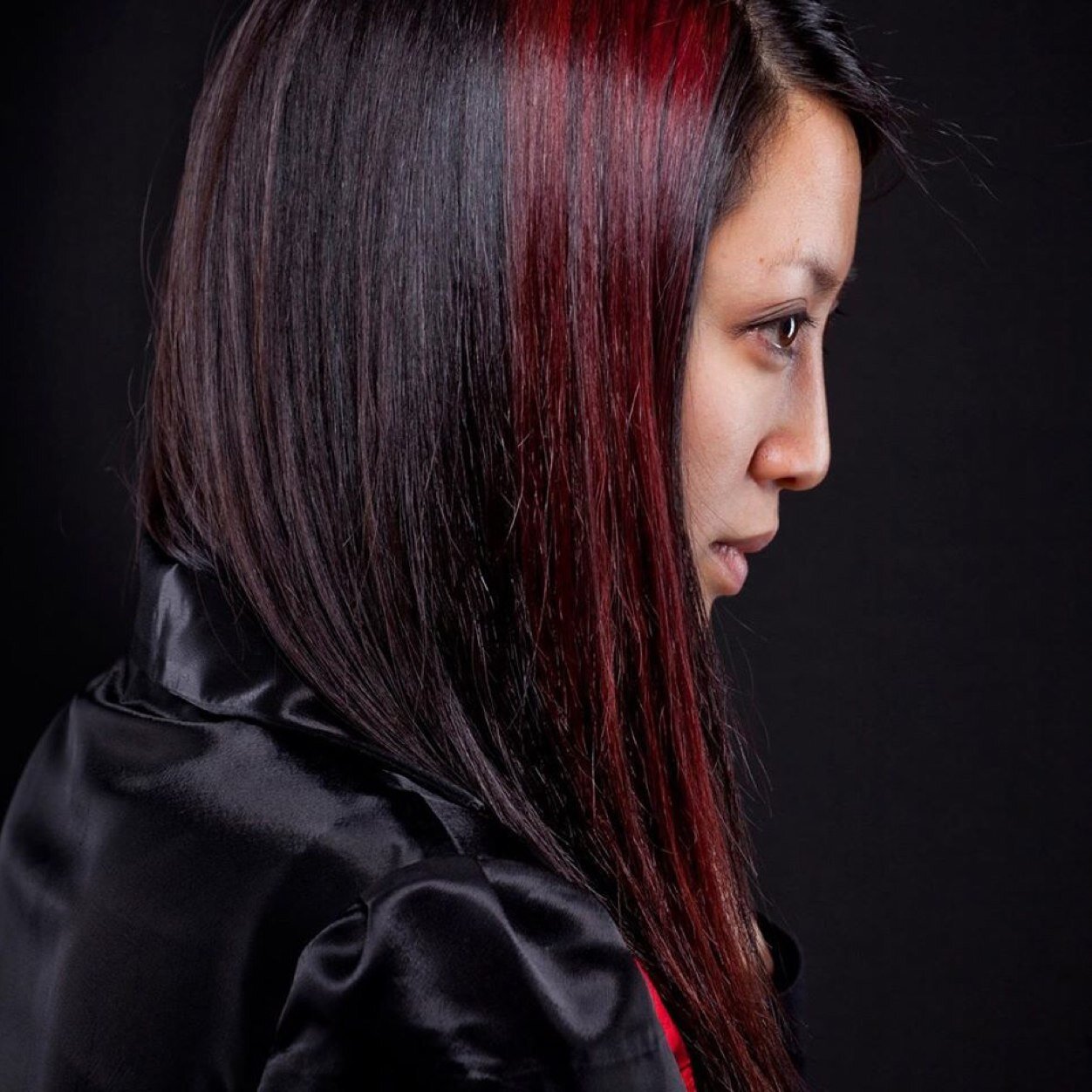 Lin Wee - Brand Strategist. Helping businesses market their brands authentically to stimulate emotion and interaction.