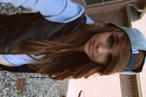 MagenGriffth's profile picture. Singer and guitarist from outer space.