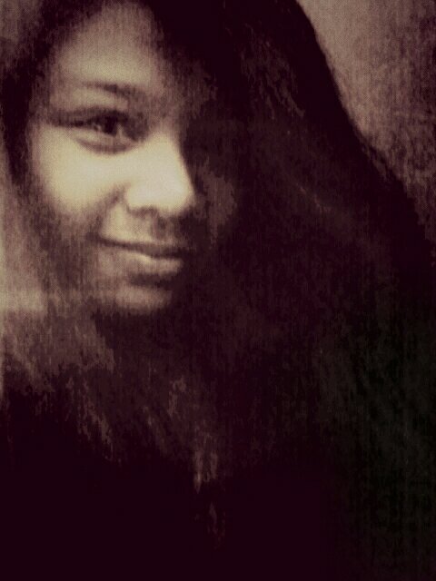I love the vamps,5sos,ariana grande,justin bieber.. Follow Me I Follow Back