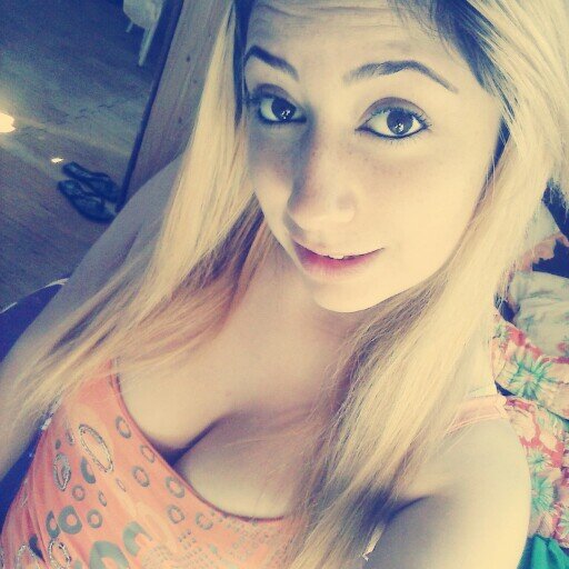 eai amo essa goorda e vim disse pa vcs tirarem os zoio da minha monga p.henriqueee s2
