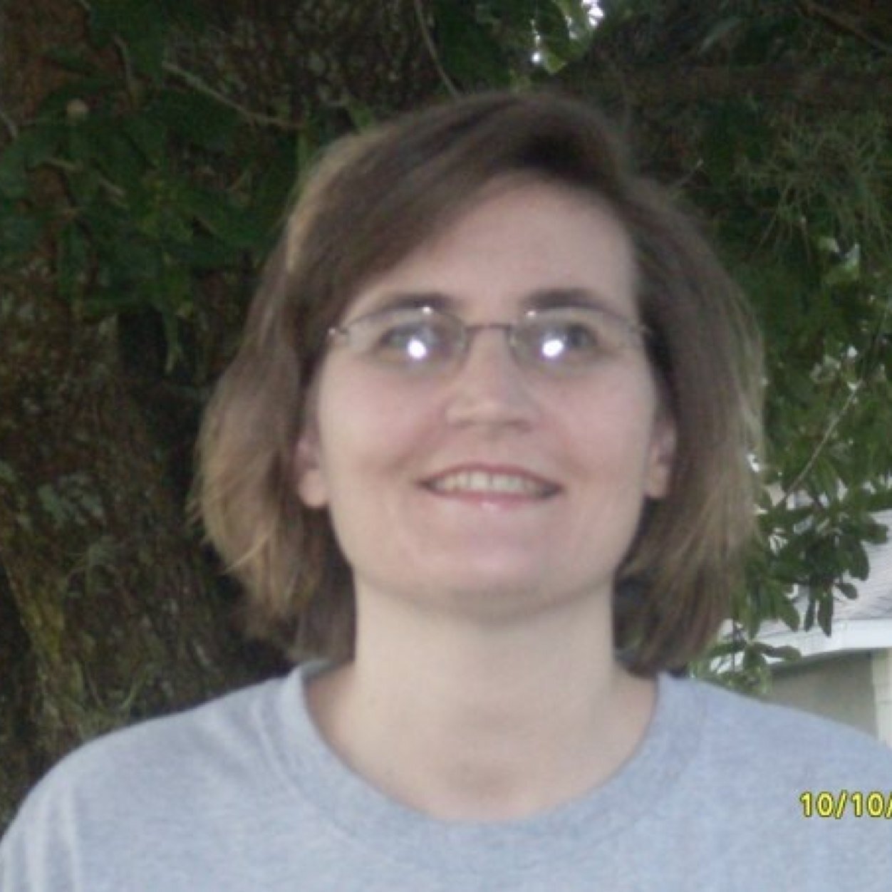 Leftyslr's profile picture. I'm a stay at home mom who loves watching TV and enjoy following my favorite shows and actors on twitter!