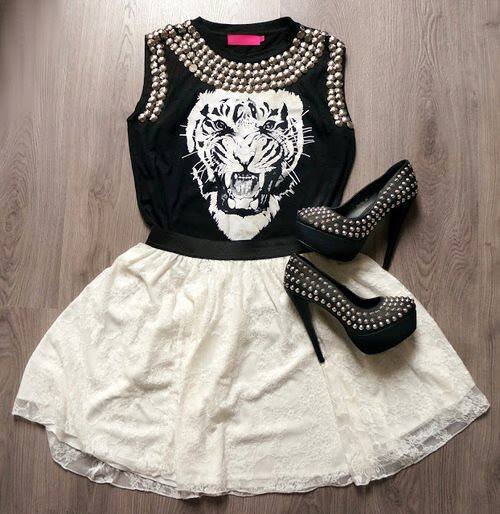 I need 3 things : music,fashion&food! I like one direction's song so you can call me Directioners... I need more bestfriend whatever your fandom,guys! ΓÖí