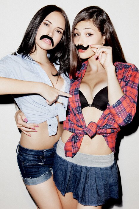 EmelinaGaillard's profile picture. 13 [v-bar] Singer [v-bar] Eater [v-bar] I like Bands. I love the vocalist. Austin, Oliver, Alex, Vic, Matty and of course Kellin Γ¥ñ∩╕Å Sleeping With Sirens.