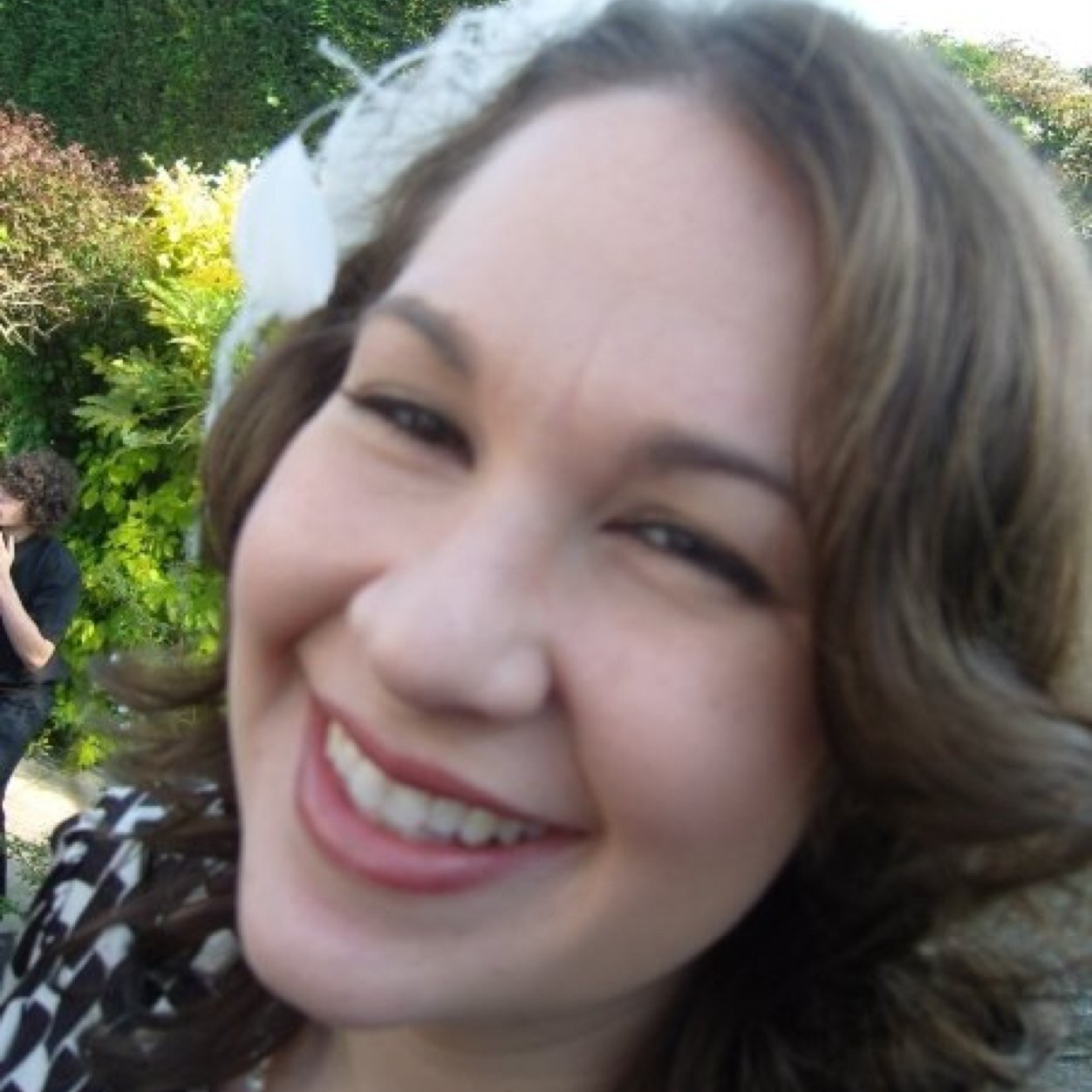 Mom, wife, and Business Development Manager. Communications industry geek, marketing, event & color specialist, cook, baker, and lover of a good glass of red.
