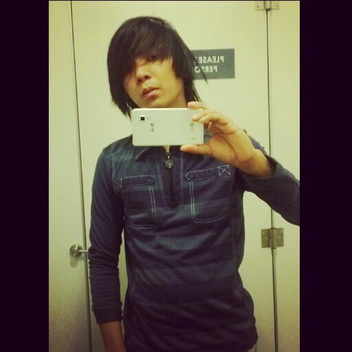 KaloyAceveda's profile picture. I HEREBY AUTHORIZE @elonmusk TO GIVE ME $1,000,000