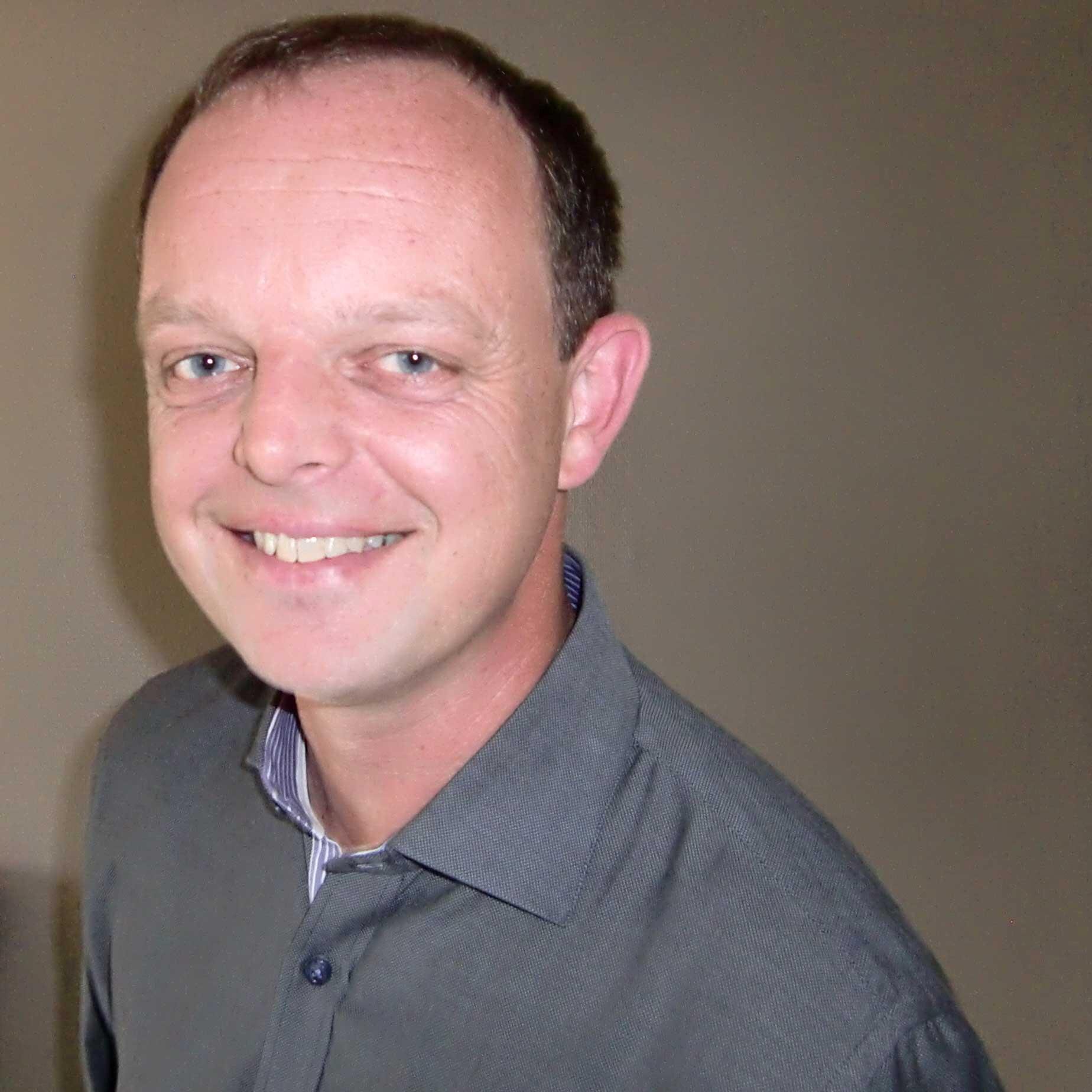 palmjo's profile picture. Jeg twitrer om mine personlige meninger, men påvirkes av jobben som IKT- og fotoarkivar. Skyt ikke sjefen om jeg tråkker i et minefelt