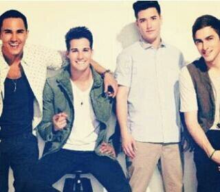 TREND #IWANTABIGTIMECOMEBACK
WATCH WEBHEADS
and
it ain't over