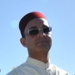 Sid El Rhazi Otmane , est un homme politique marocain, diplômé de maitrise et Manager de magazin chez Marjane http://t.co/E3lS4iPP2p