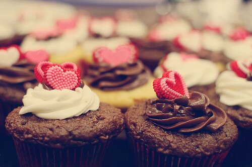 A celebration of cakes, desserts and irresistible indulgence!