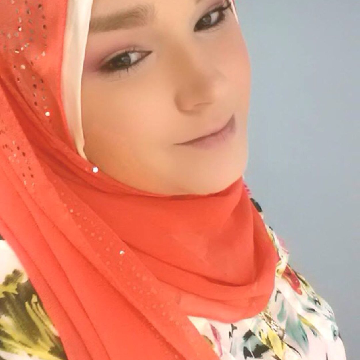 rahab013's profile picture. 