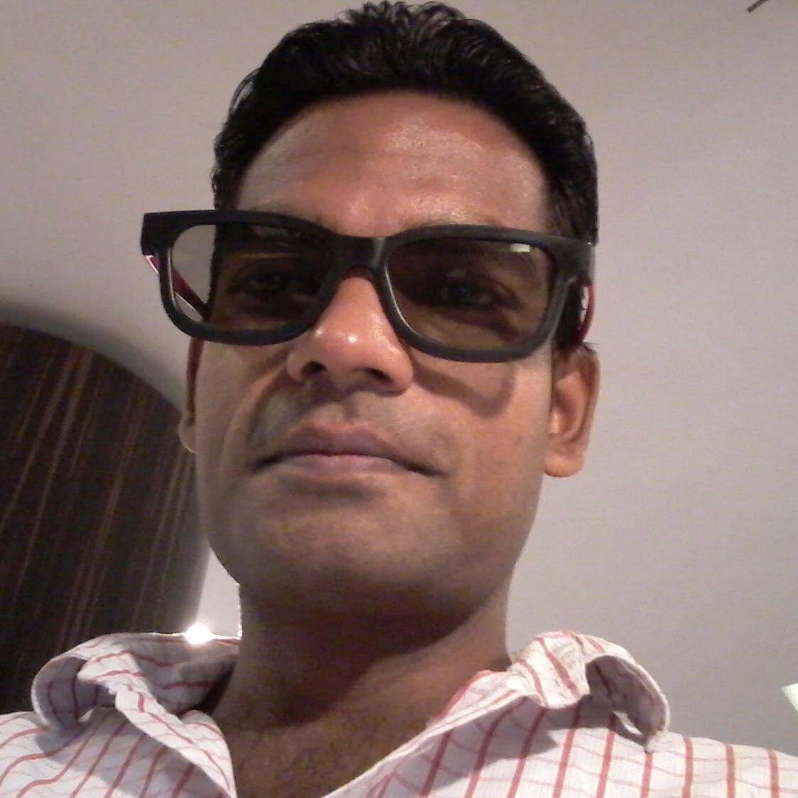 a fun luving IT professional, stock market learner, largecap stock investor, traveller, fake writer, copy paste shaayar, bathroom singer & a family man...