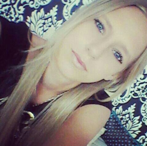 Hvjou... ♥Instagram: alice_0180
SnapChat: alice_0180