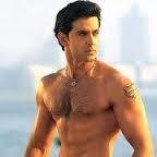 TEAM FOLLOW BACK!!!!BOLLYWOOD CRAZY.......HUGE HRITHIK FAN & ALL ABOUT SMILES (: