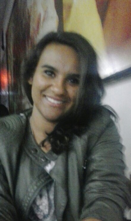 Apenas estranha, isso define u.u