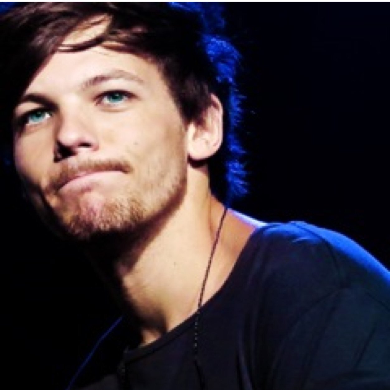 hi i just gave you a free follow bc you're beautiful! please follow @fcbarceIouna have a great day :)