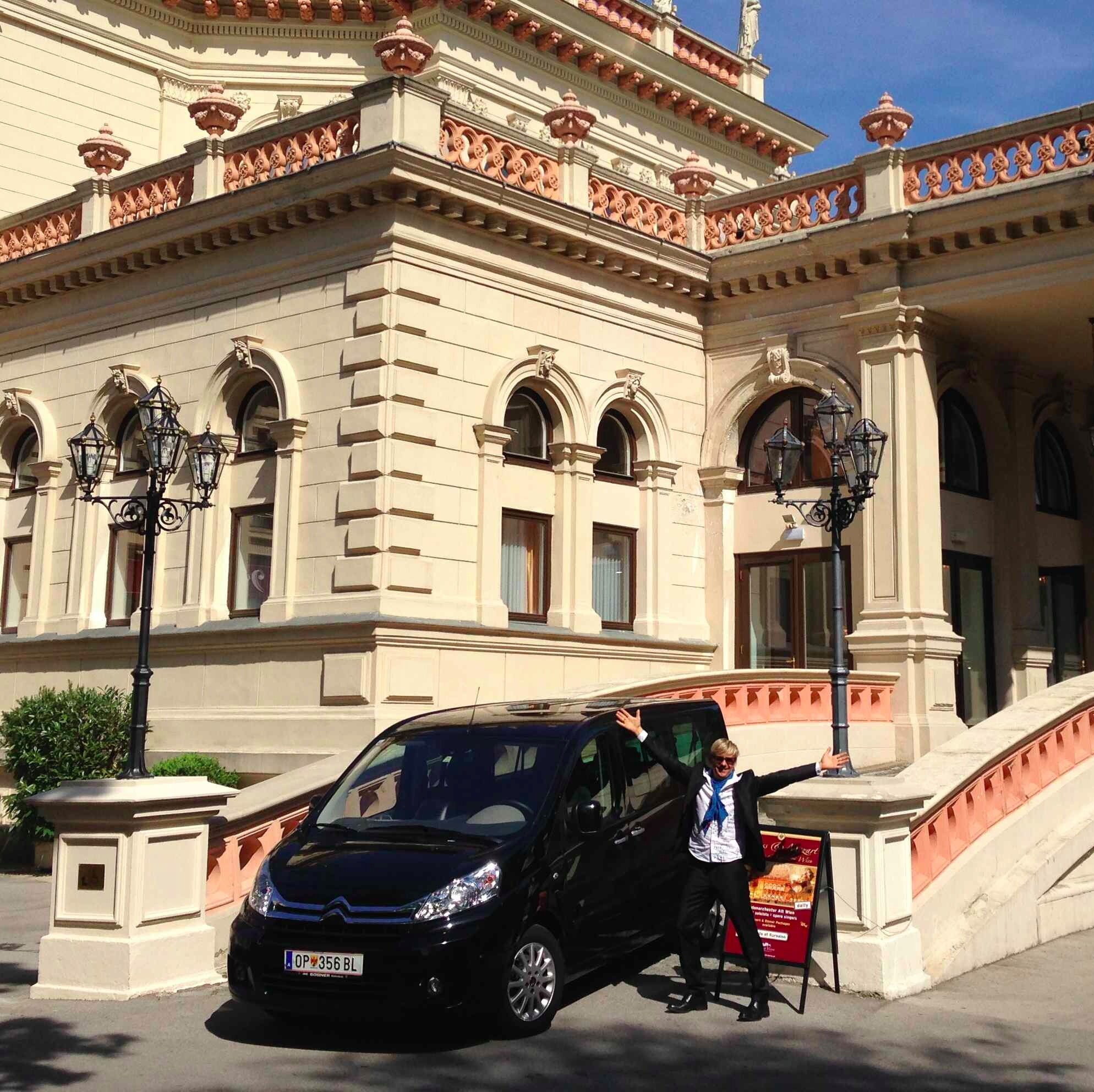 Tourismus expert, private guide in Vienna, privater Stadtführer in Wien, Stadtrundfahrten, Stadtrundgänge & mehr.Lustige private Führungen in Wien :)