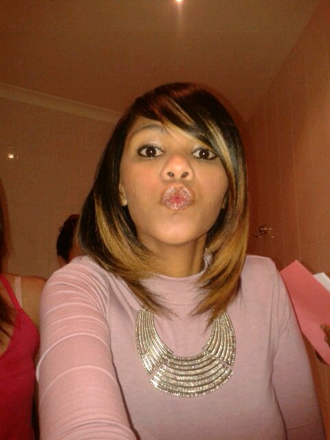 Hi, I'm Shanice. I'm addicted to candy floss, puppies & googling song lyrics...