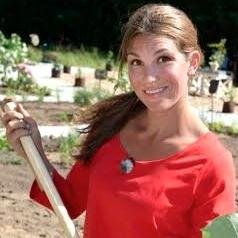 Garden journalist and entrepreneur. 
Lecturer & farmer. OdlingsTV, A Brand New Story AB & Gardenize. 
Seen on Aftonbladet TV, SVT, TT & OdlingsTV
