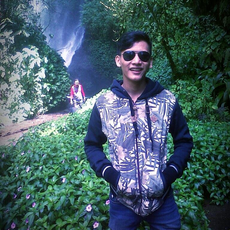 ru_riie's profile picture. 