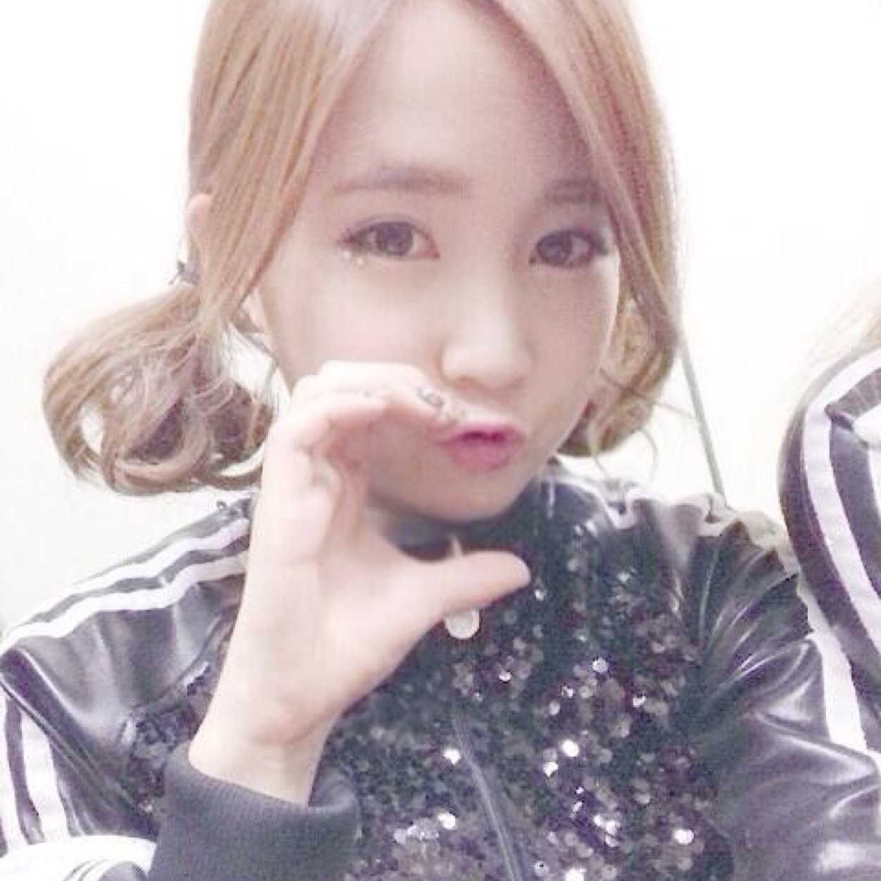 [VERIFIED] @SMSG_RolePlayer | RolePlayer of ChoA Crayon Pop | July 12, 1990 | followback? mention please._.)/ || #SABLENGFAMS '3' |