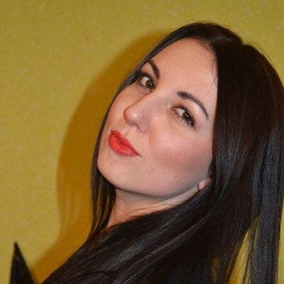 Это я. Нравится обсуждать разные события. Довольно раскрепощенная по жизни. Пытаюсь общаться просто.