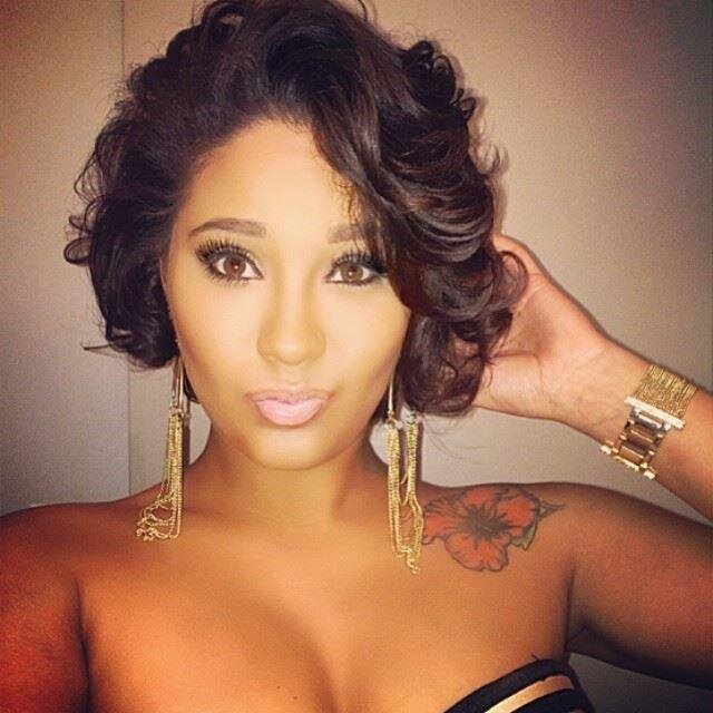 Im one of a kind....hate me or love me= i still matter~!
instagram: Pretty_Rizzi
Email: arisma0314@gmail.com