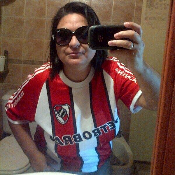 me gustaria conocer nuevos amigos =) jejejeje