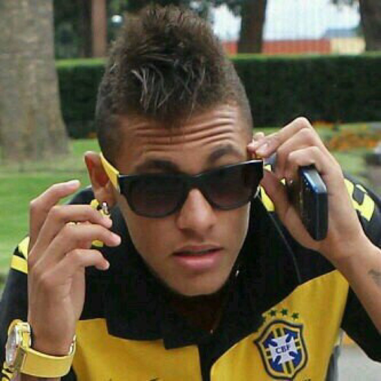 lastlive14's profile picture. ڤولو بآگ عطني 5 ريتويت و منشني بًـ تم