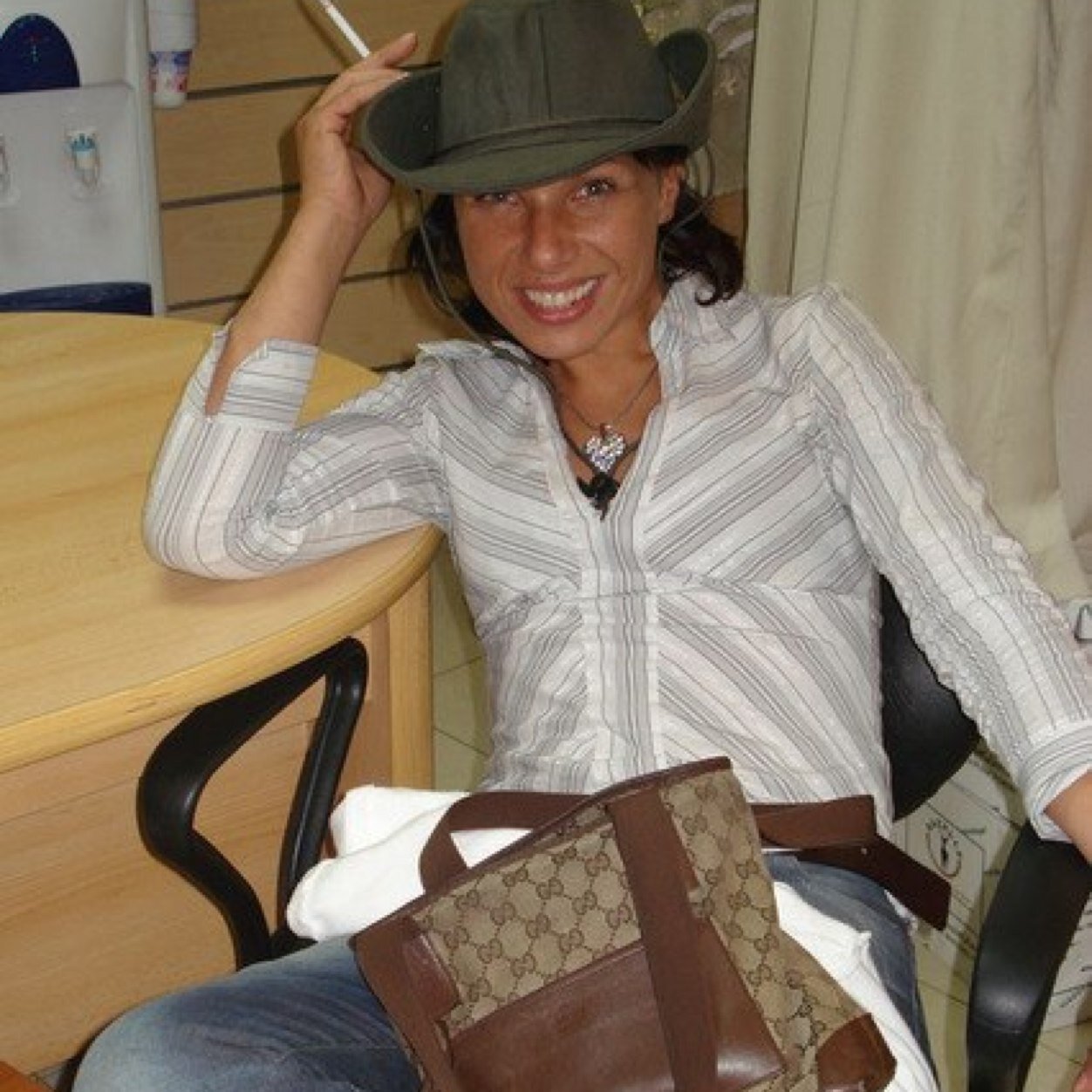 aolvaleria's profile picture. 