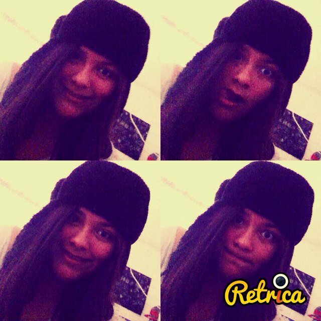Soy muy simpatica,alegre,tierna y me gusta pasarla bien soy fans de niall horan y justin bieber y vivo en chile y se hablar en Ingles