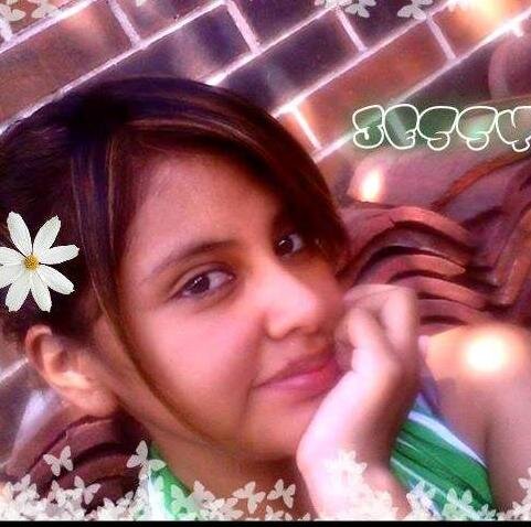 mishelyramirez's profile picture. 