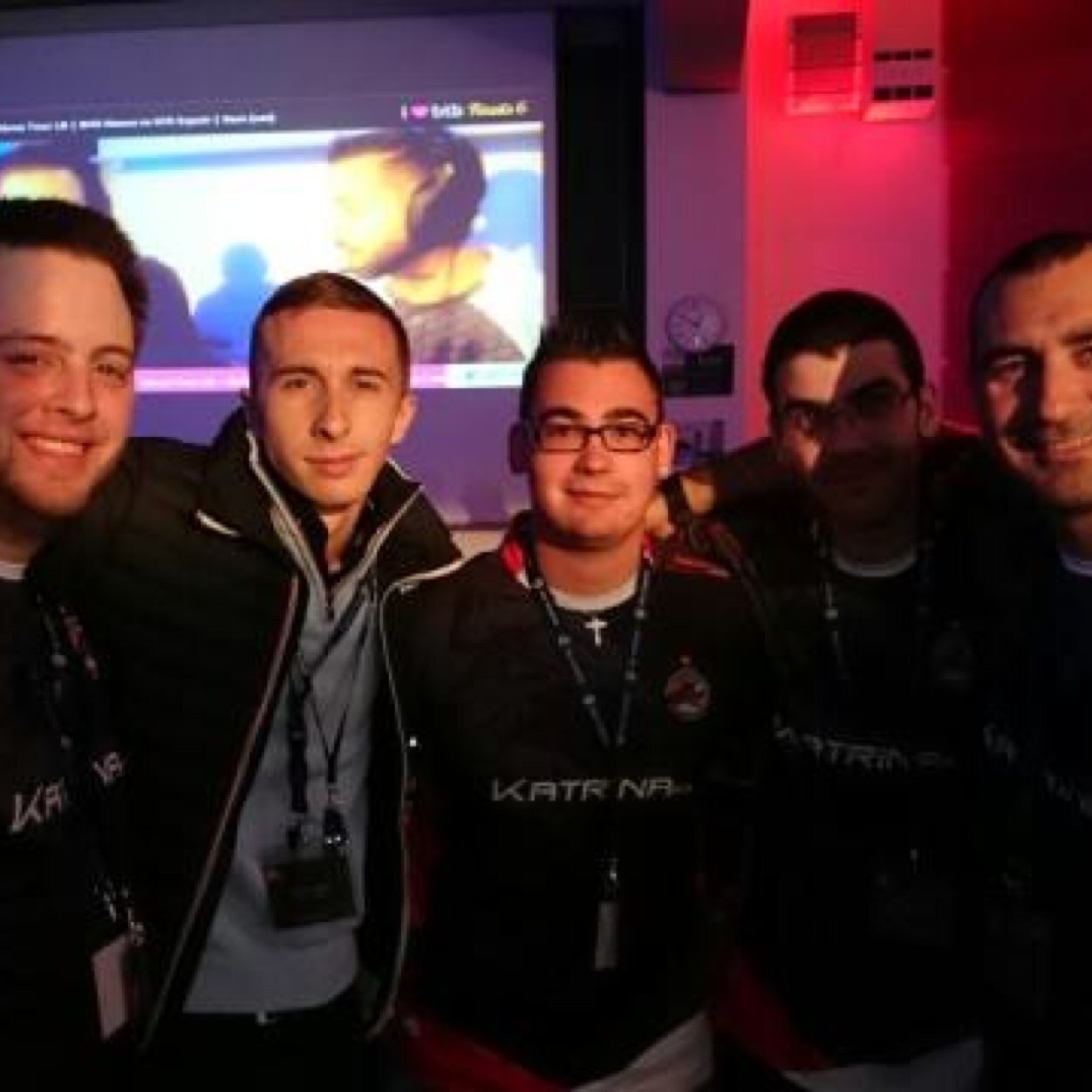 French Halo Player • Joueur @Burning_Heads • @Snip3down 🥇• #TeamOM •