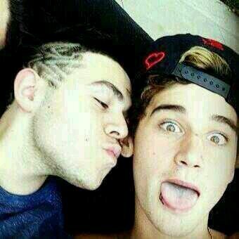 I GAVE YOU A FOLLOW SO PLEASE FOLLOW @thesefivegods HELP ME GET TO 2K! I FOLLOW BACK!!