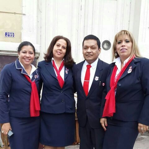 Docente, Psicologa, Secretaria General de una Institucion Educativa. Madre de dos adorable sorullos y súper mega Olimpista de corazón