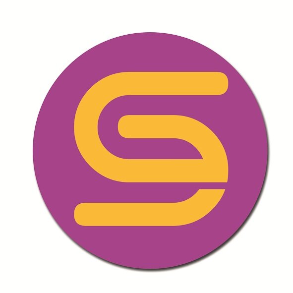 En SONOGRAFIC nos dedicamos a la producción discográfica, la edición, la promoción de artistas del sector musical y a su representación y management.