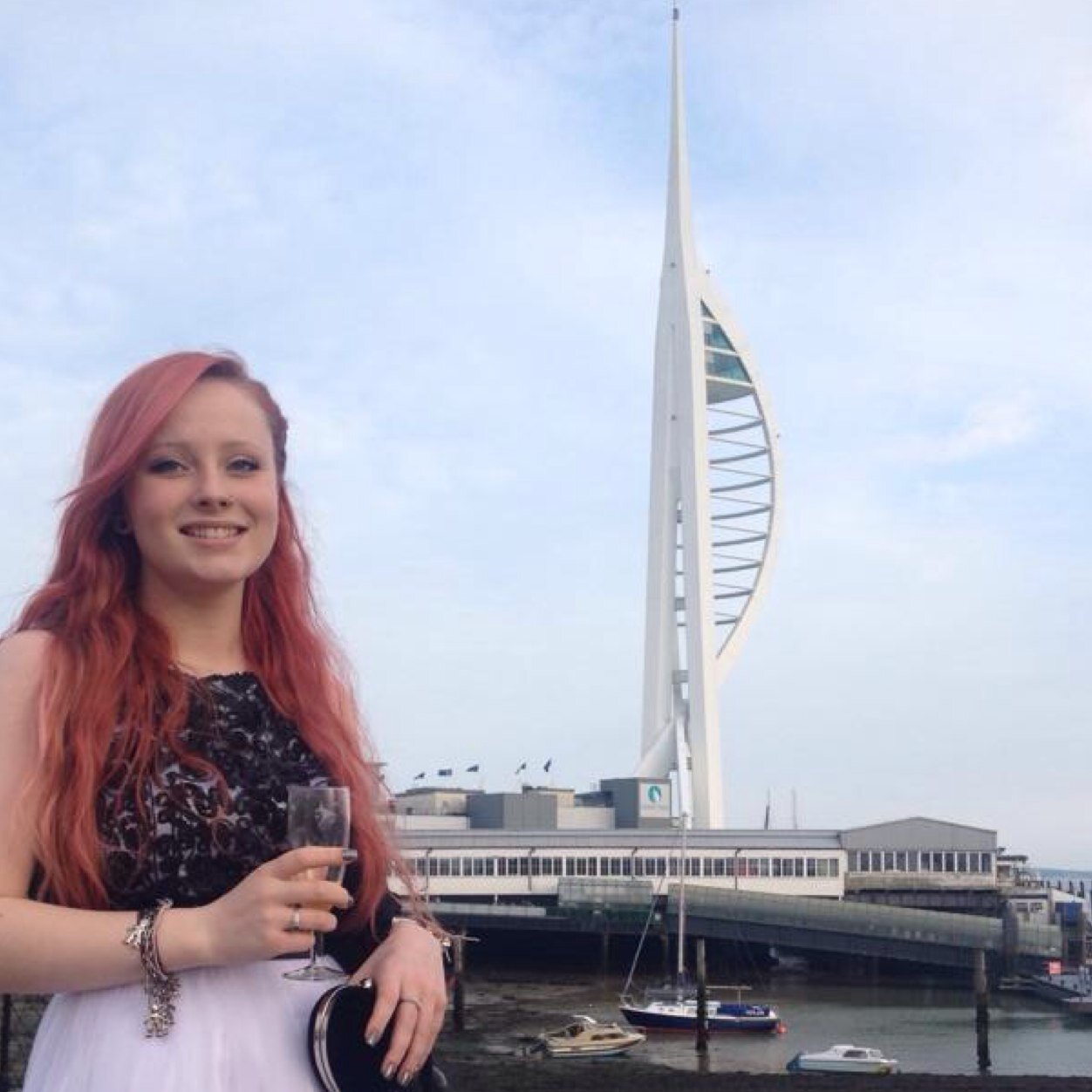 PoppyThePope's profile picture. 