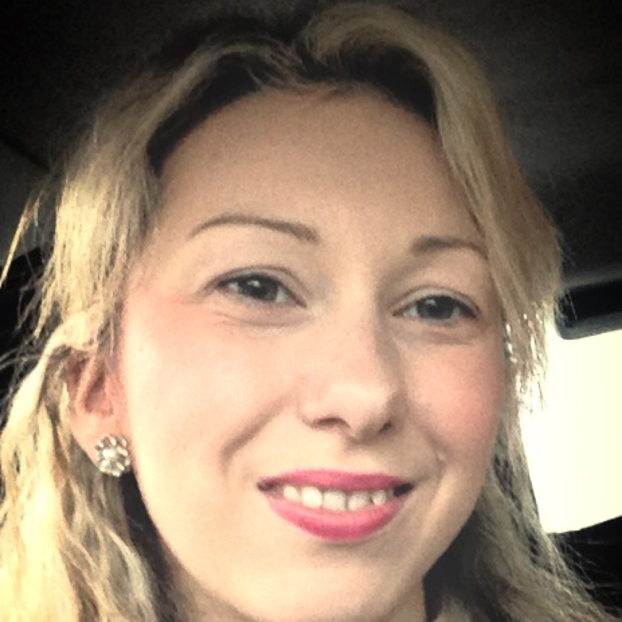 Clarecopybook's profile picture. International News and Media website - Working with businesses to increase their brand presence, leads and profit!