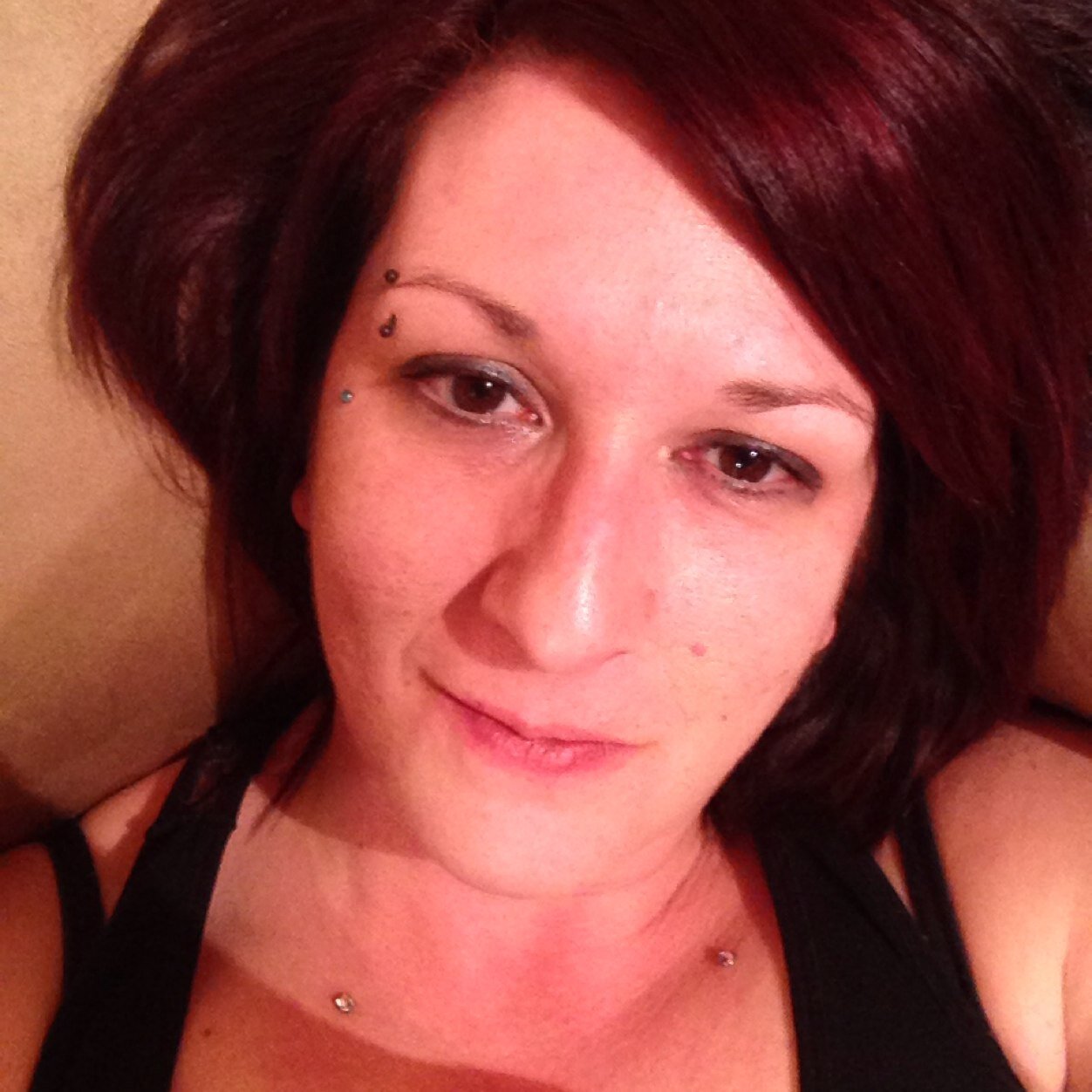 assrtivlyhonest's profile picture. I sing. I am a boilermaker in training. If I'm not melting metal I'm trying to melt hearts. You ain't gonna find no one like me