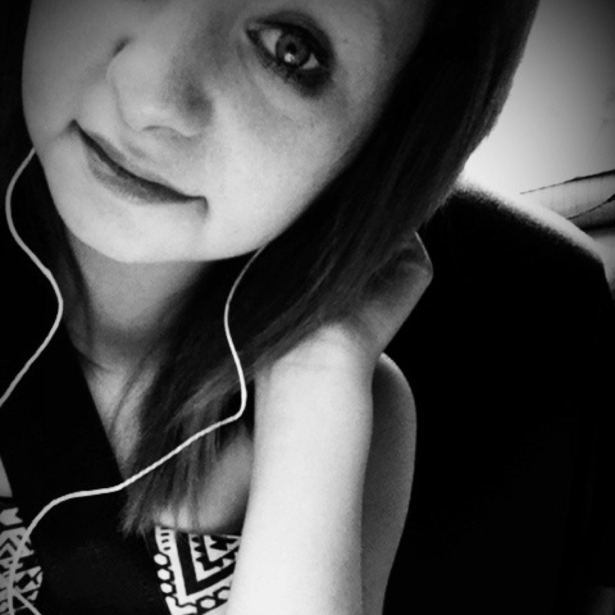 SingleI Follow BackLucy Alice Charlie TaylorBestFriend-Leigh Mapp