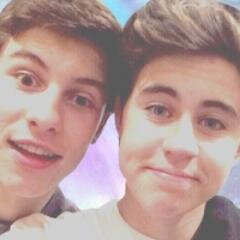 literally if you're not jacob whitesides then why you even here || ariana follows