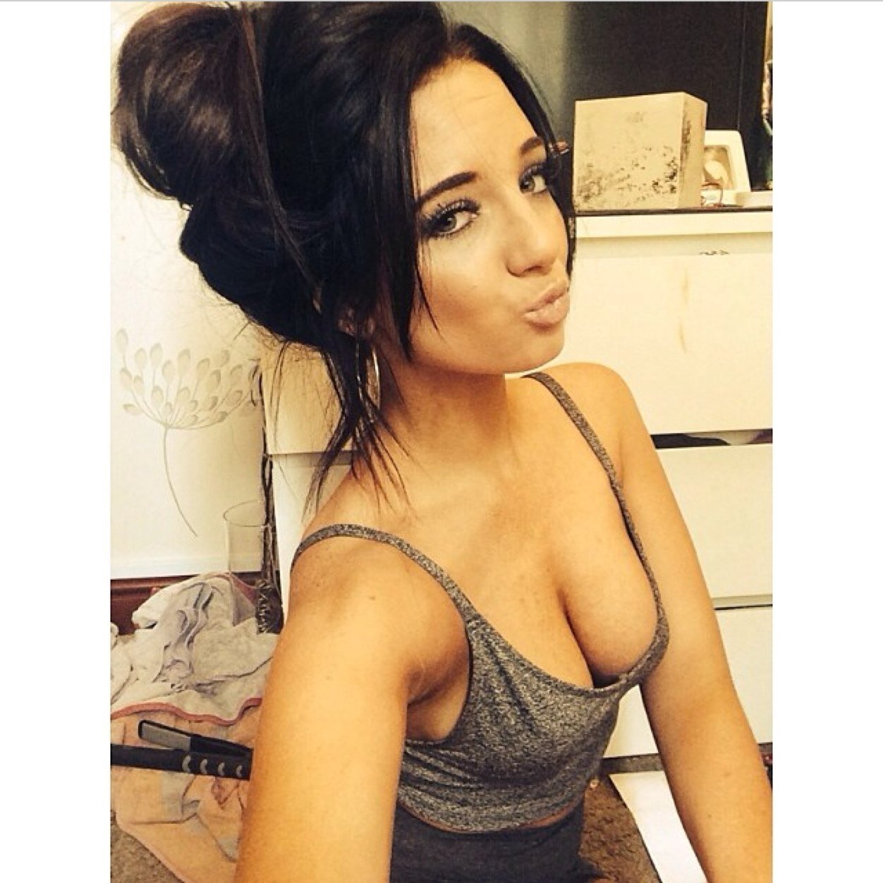 Back on twitter so follow✌️