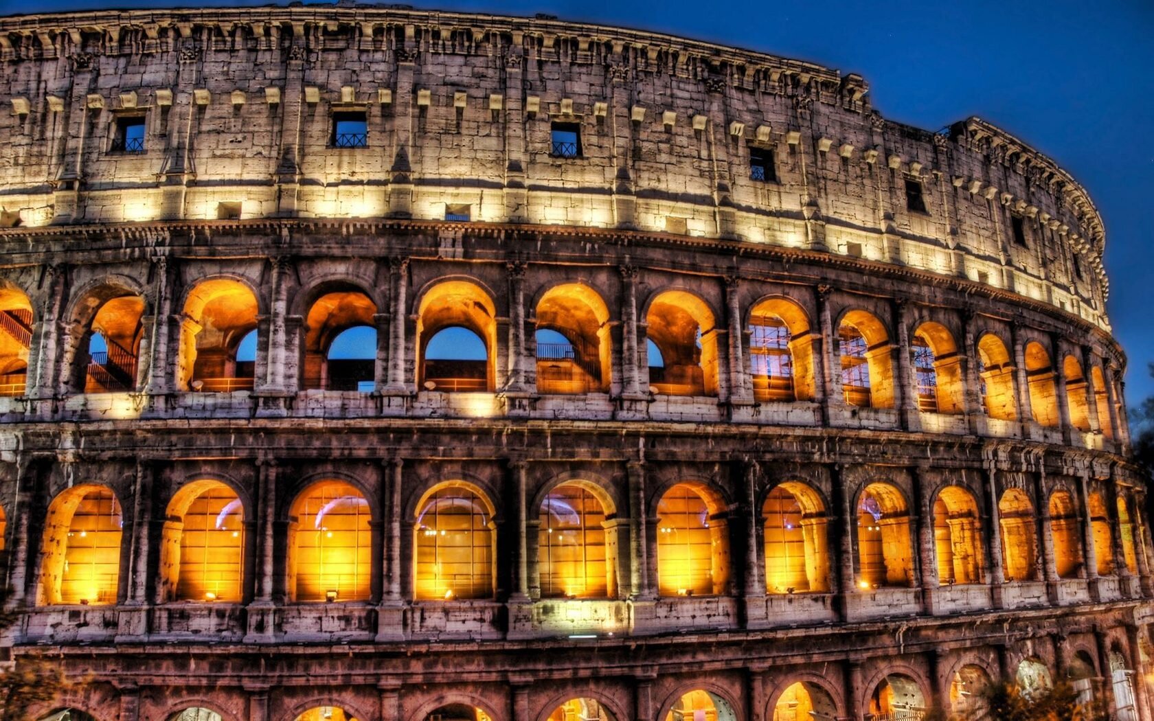 Benvenuti in Italia! Follow us for all things Italy! Ciao!